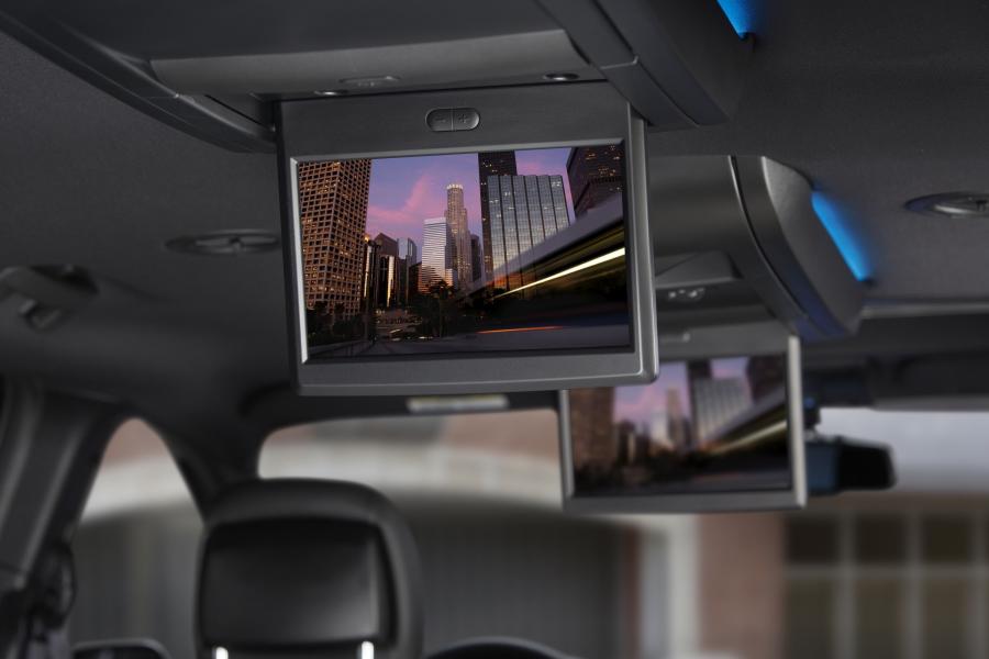  Chrysler Town & Country S 2013 года  (фото 2 из 12)